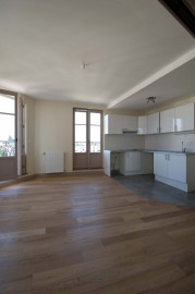 
                                                                                        Vente
                                                                                         Immeuble Brest - 1 329 m²