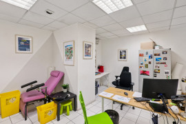 Vente
Immeuble de bureaux indépendant – Métro National