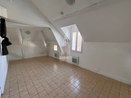 
                                                                                        Vente
                                                                                         IMMEUBLE DE RAPPORT - STAINS -