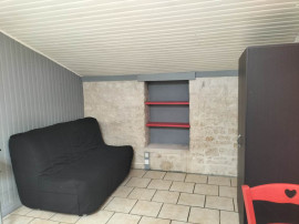 
                                                                                        Vente
                                                                                         IMMEUBLE D'INVESTISSEMENT NIORT