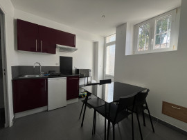 
                                                                                        Vente
                                                                                         IMMEUBLE D'INVESTISSEMENT NIORT