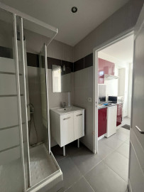 
                                                                                        Vente
                                                                                         IMMEUBLE D'INVESTISSEMENT NIORT