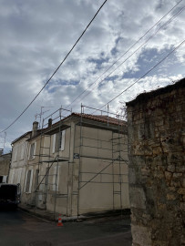 
                                                                                        Vente
                                                                                         IMMEUBLE D'INVESTISSEMENT NIORT