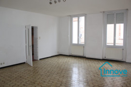 
                                                                                        Vente
                                                                                         Immeuble et parking au coeur de Grenade