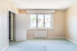 
                                                                                        Vente
                                                                                         Immeuble mixte de 2 619 m² à Calais (62)