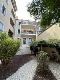 
                                                                                        Vente
                                                                                         Immeuble résidentiel - Sète 34 - 1 573 m²