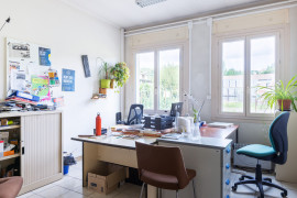 
                                                                                        Vente
                                                                                         Immeubles de bureaux - 858 m² - LIMOUX (11)