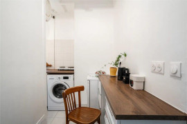 
                                                                                        Location
                                                                                         Ink Velvet Paris 18 2P meublé 28m²