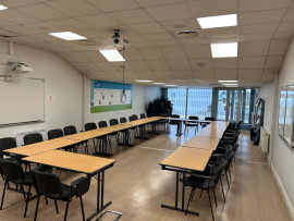 
                                                                        Vente
                                                                         Investissement Commerce Paris 15