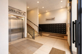 
                                                                                        Vente
                                                                                         Investissement locatif - studio 5e