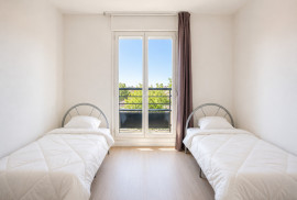 
                                                                                        Vente
                                                                                         Investissement locatif - studio + parking - 7% net