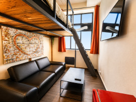 
                                                                                        Vente
                                                                                         INVESTISSEMENT RARE À LYON 3 – BIEN CLÉ EN MAIN – FORTE RENTABILITÉ – MULTIPLES POSSIBILITÉS D’EXPLOITATION