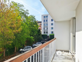 
                                                                                        Vente
                                                                                         Ivry-sur-Seine  4 pièces avec balcons cave et box