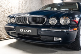 
                                                                                        Voiture
                                                                                         Jaguar Daimler Super Eight LWB