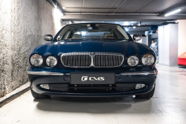 
                                                                                        Voiture
                                                                                         Jaguar Daimler Super Eight LWB