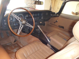 
                                                                                        Voiture
                                                                                         Jaguar E- type Série 3  V12 Cabriolet  1974