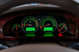 
                                                                                        Voiture
                                                                                         Jaguar S-Type R Supercharged V8 4.2 396