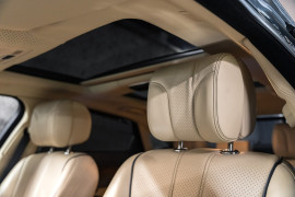 
                                                                                        Voiture
                                                                                         Jaguar XJ Sural Supersport Empattement Long