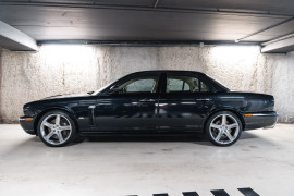 
                                                                                        Voiture
                                                                                         Jaguar XJR V8 4.2 400