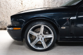 
                                                                                        Voiture
                                                                                         Jaguar XJR V8 4.2 400