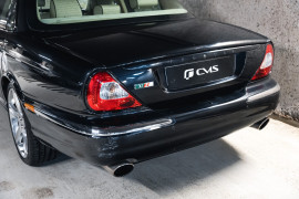 
                                                                                        Voiture
                                                                                         Jaguar XJR V8 4.2 400