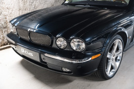 
                                                                                        Voiture
                                                                                         Jaguar XJR V8 4.2 400
