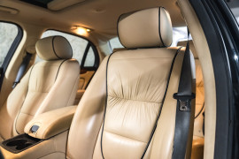 
                                                                                        Voiture
                                                                                         Jaguar XJR V8 4.2 400