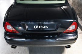
                                                                                        Voiture
                                                                                         Jaguar XJR V8 4.2 400