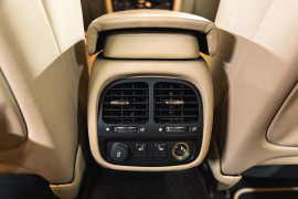 
                                                                                        Voiture
                                                                                         Jaguar XJR V8 4.2 400