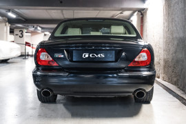 
                                                                                        Voiture
                                                                                         Jaguar XJR V8 4.2 400