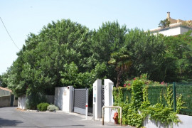 Location
jardin et mer en ville