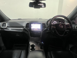 Voiture
                                                                                Jeep Grand Cherokee 3.0 V6 CRD Limited Plus SUV 5dr Diesel Auto 4WD Euro 5 (247 bhp)
