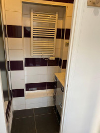 
                                                                                        Location
                                                                                         Joli 2 pièces bien équipé