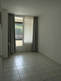 
                                                                                        Location
                                                                                         Joli appartement lumineux