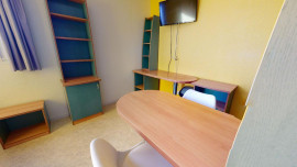 
                                                                                        Location
                                                                                         Joli studio à proximité immédiate de la Gare Ter/