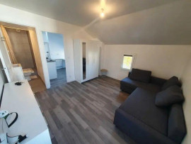 
                                                                                        Location
                                                                                         Joli studio dans un quartier calme