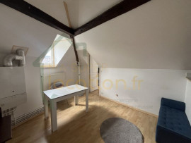 
                                                                                        Location
                                                                                         Joli T2 à deux pas d'ELISA et d'Henri Martin meublé de 35m2