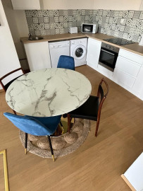 
                                                                                        Location
                                                                                         Joli T2 meublé entièrement rénové