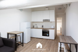 
                                                                                        Location
                                                                                         Joli T2 Meuble entièrement rénové en 2024