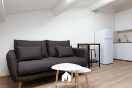 
                                                                                        Location
                                                                                         Joli T2 Meuble entièrement rénové en 2024