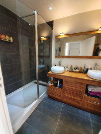 
                                                                                        Location
                                                                                         Joli T2 - Quartier paisible, balcon, jardin arboré