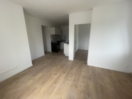Location
JOLI T3 REFAIT A NEUF