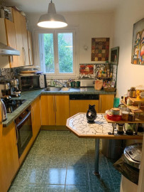 
                                                                                        Colocation
                                                                                         Jolie chambre à louer dans appartement