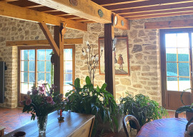 
                                                                                        Vente
                                                                                         Jolie maison 6 pièces avec piscine