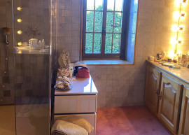 
                                                                                        Vente
                                                                                         Jolie maison 6 pièces avec piscine