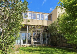 
                                                                                        Vente
                                                                                         Jolie villa 5 pièces, 2 faces, 113 m2