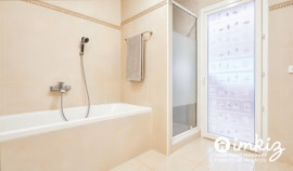 
                                                                                        Vente
                                                                                         Jolie villa 5 pièces, 2 faces, 113 m2