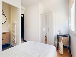 
                                                                                        Location
                                                                                         Ker Oscar