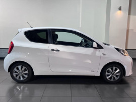 Voiture
                                                                                KIA Picanto 1.0 SR7 Hatchback 3dr Petrol Manual Euro 6 (65 bhp)