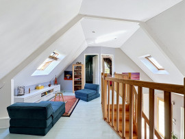 
                                                                                        Vente
                                                                                         La BARRE de SEMILLY Maison avec vie de plain pied et jardin 